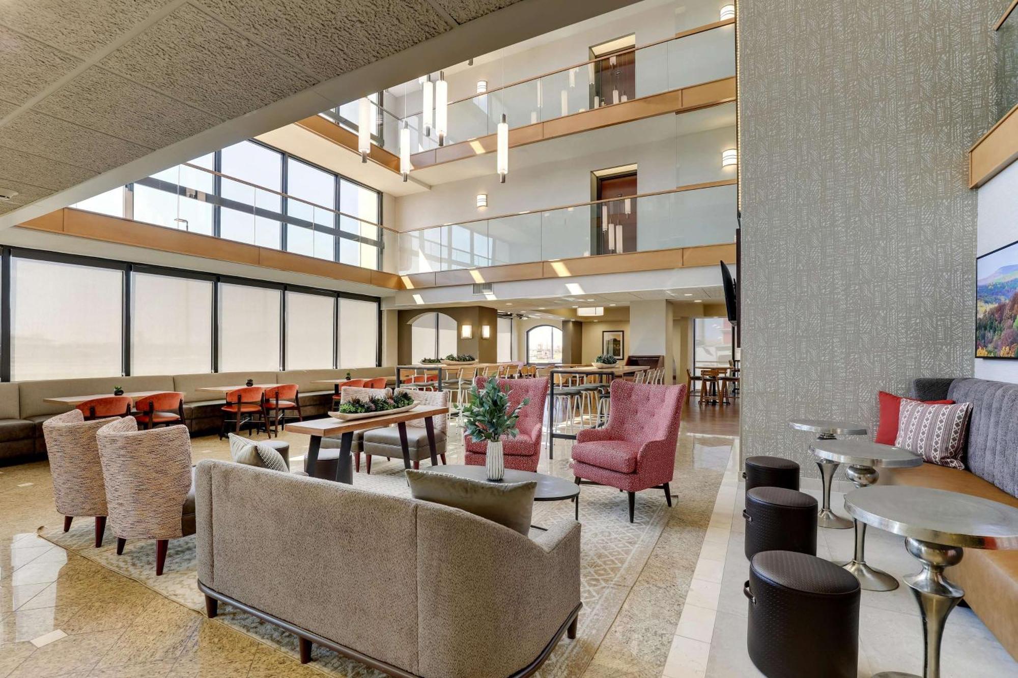 Drury Inn & Suites Marion Exteriör bild